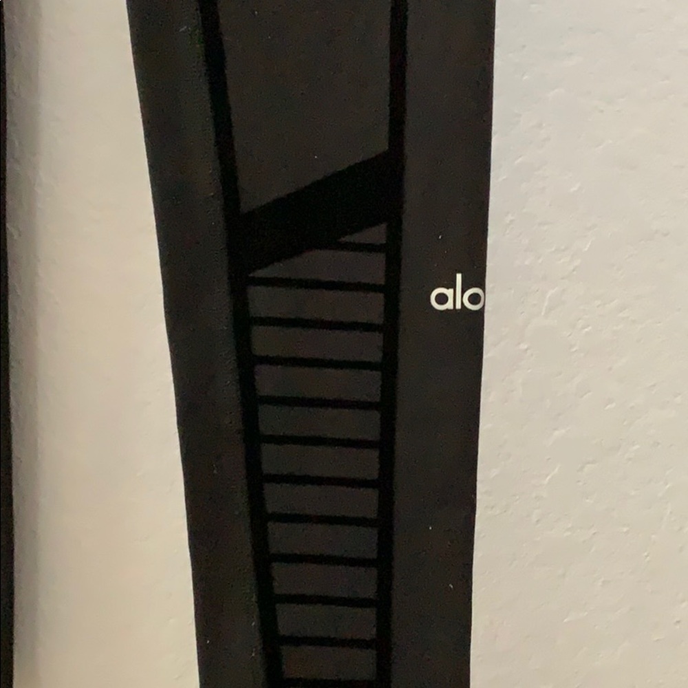 ALO Flocked High-waist Motto Legging Black XS - Picture 2 of 9